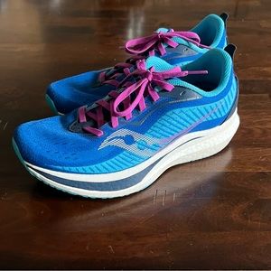 Womens Saucony Endorphin